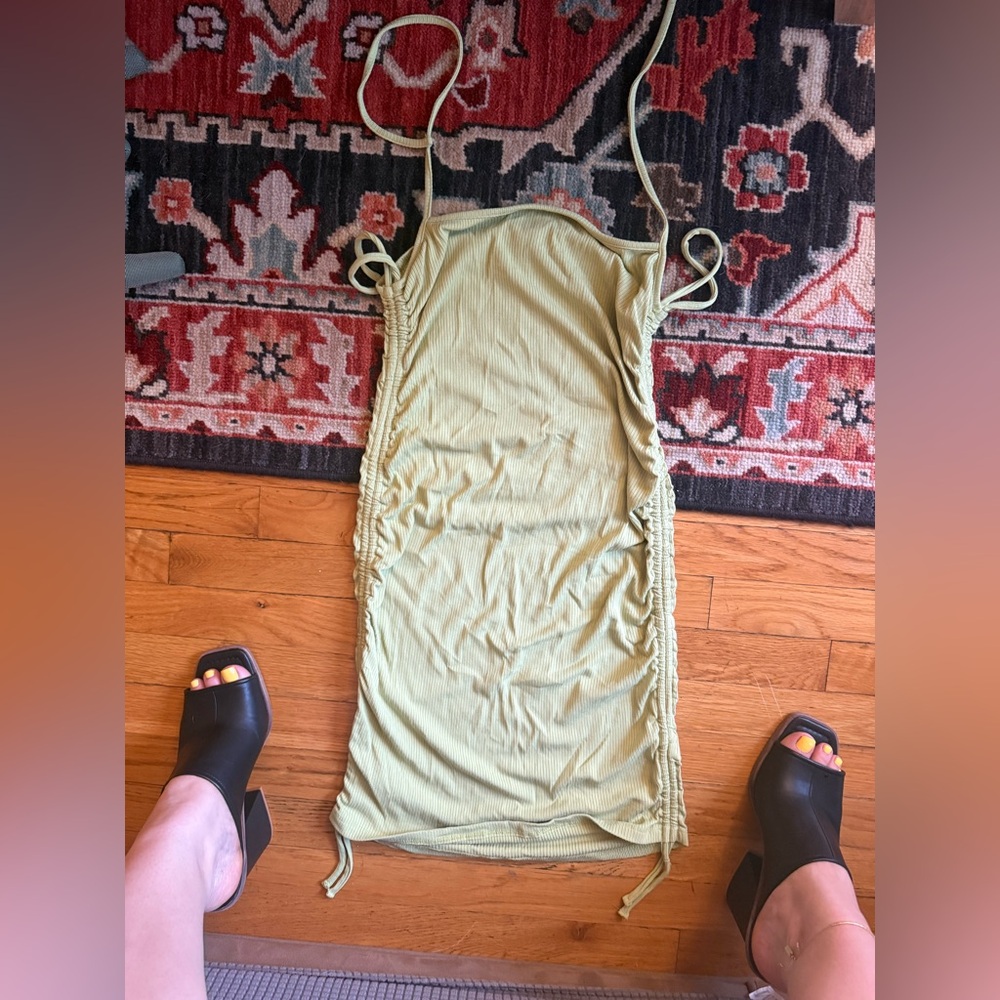 Adika green mini dress - Picture 2 of 4